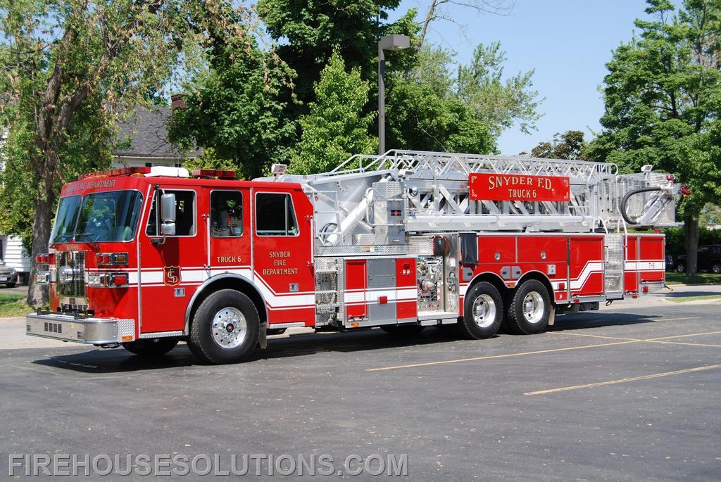 Truck 6 - 2009 STUPHEN WITH 100' AERIAL